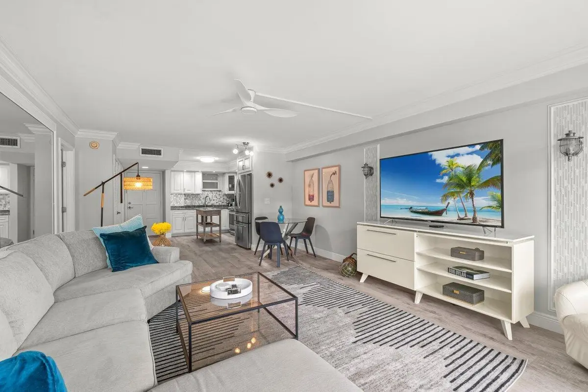 001-3570SouthOceanBoulevard-806-SouthPal at 3570 S Ocean Boulevard 806, Palm Beach