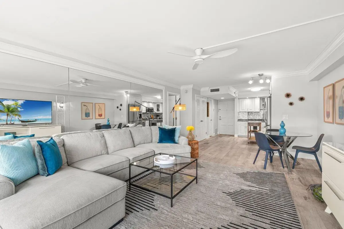 003-3570SouthOceanBoulevard-806-SouthPal at 3570 S Ocean Boulevard 806, Palm Beach