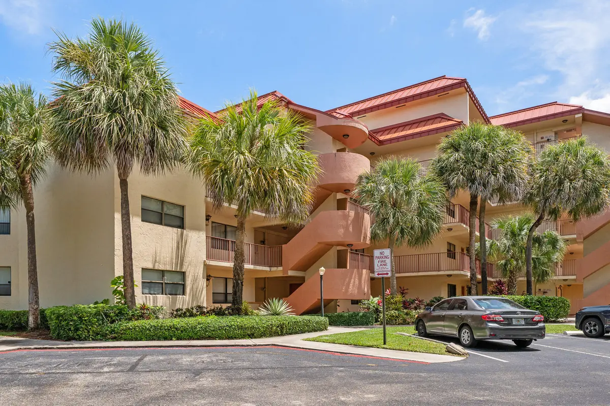 7401 NW 16th Street 102, Plantation, FL – photo 2