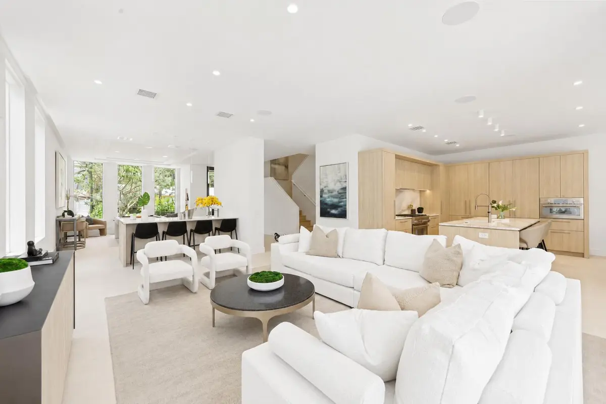 Family room at 519 SE 4th Avenue, Delray Beach