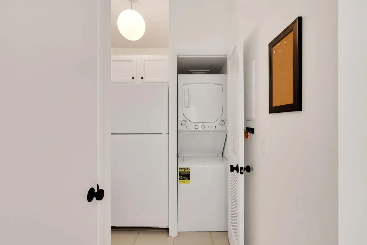 52-web-or-mls-5P1A2530 at 526 Club Drive, Palm Beach Gardens