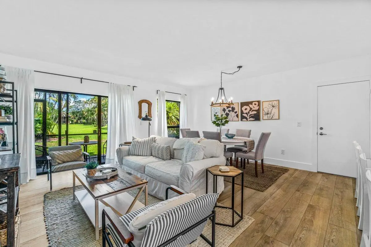 Ground floor apartment at 13334 Polo Club Road 206, Wellington