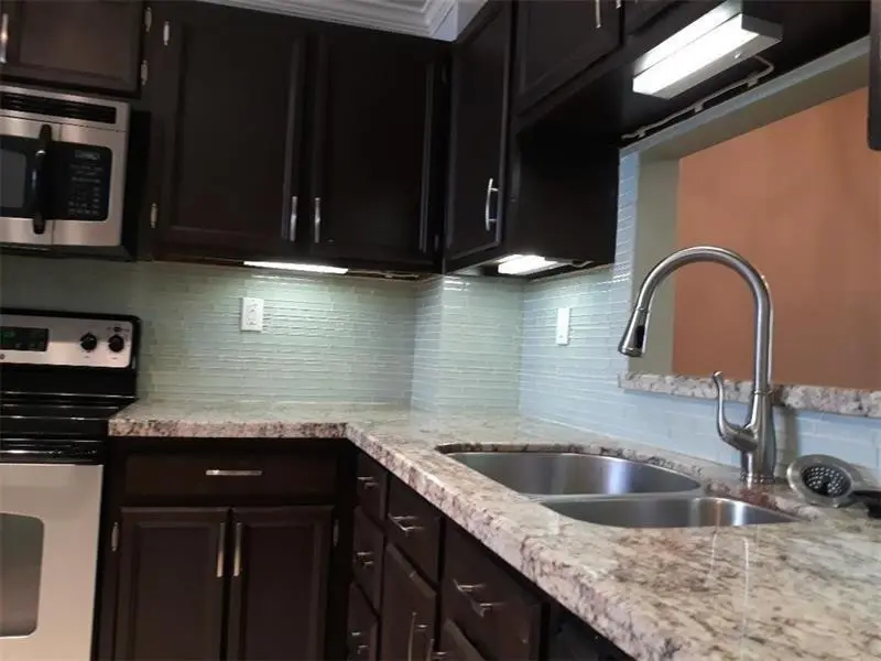 Photo 14 at 1100 NW 87th Avenue 204, Coral Springs