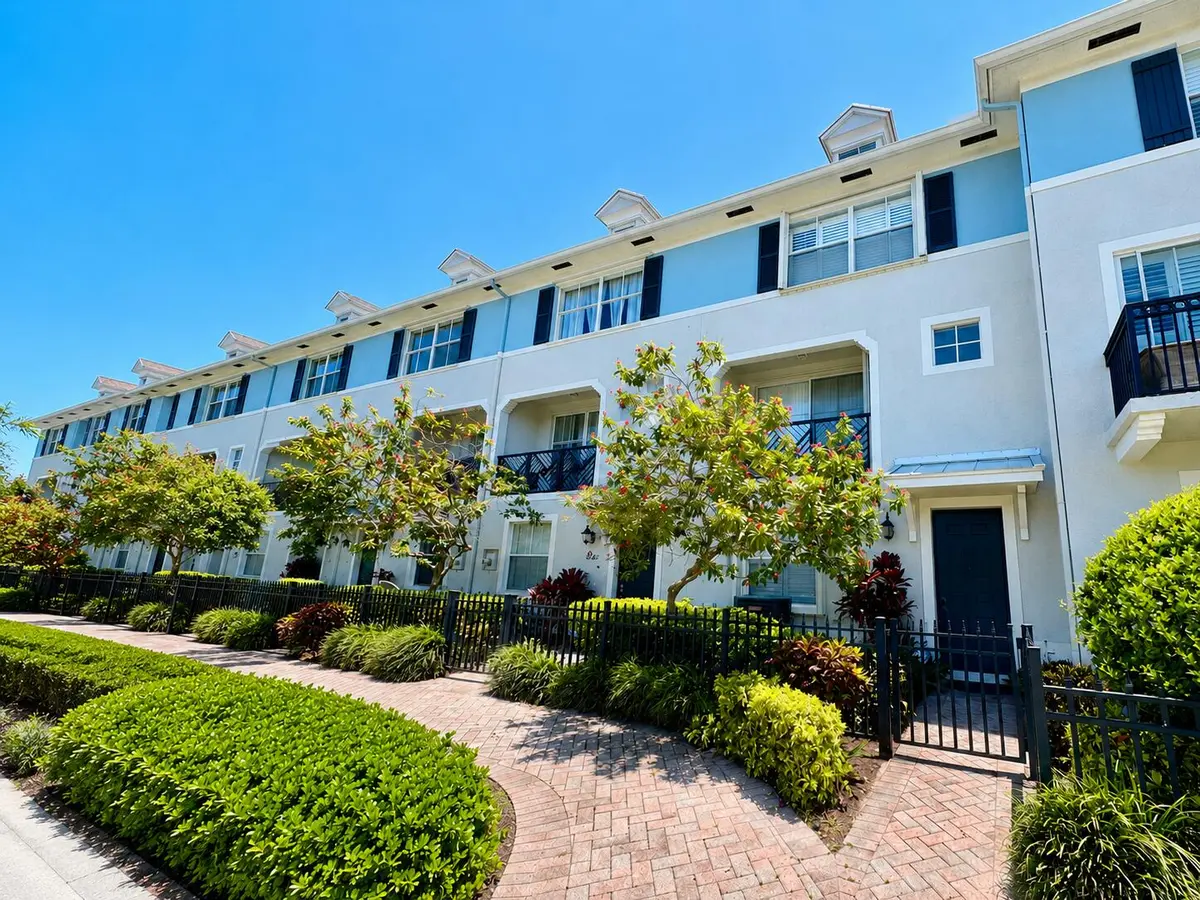 front at 326 NW 1st Street, Delray Beach