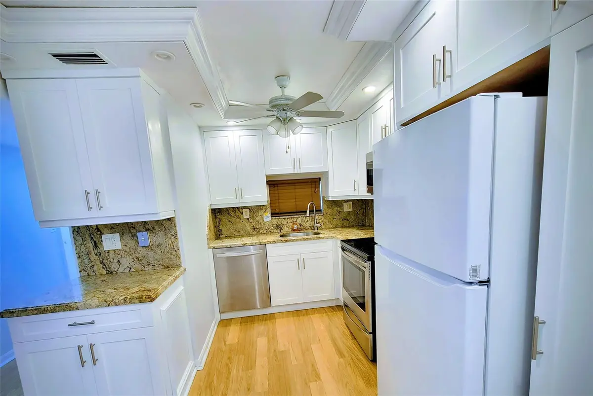 Photo 2 at 9411 N Hollybrook Lake Drive 209, Pembroke Pines
