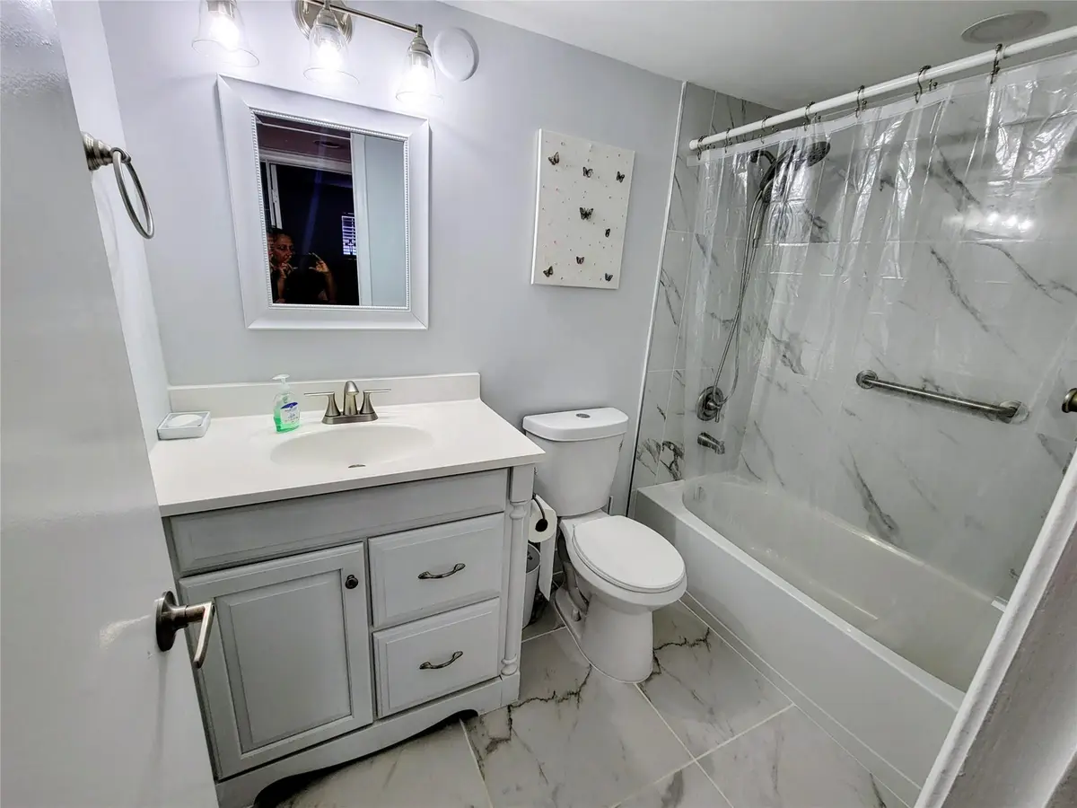 Photo 6 at 9411 N Hollybrook Lake Drive 209, Pembroke Pines