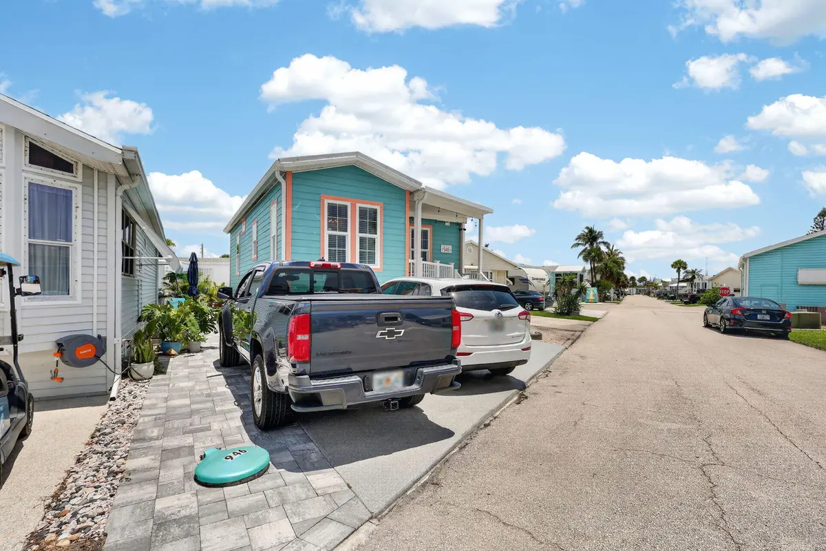 3-web-or-mls-7R7A0201 at 946 Nettles Boulevard, Jensen Beach