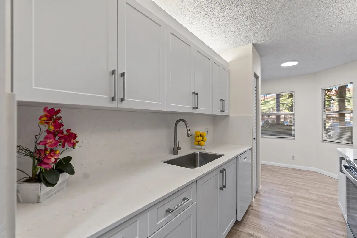 New Kitchen at 1251 SW 125th Avenue 105t, Pembroke Pines