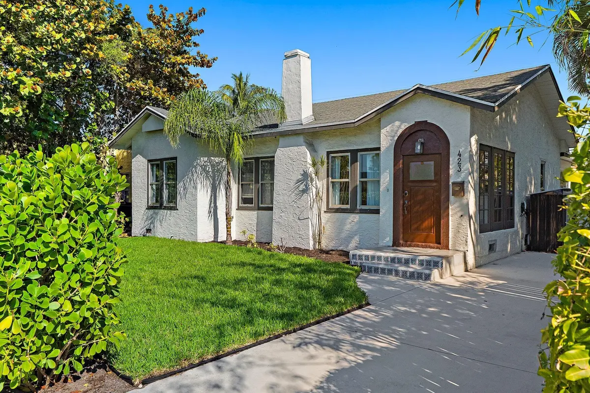 Front Exterior at 423 Avenida Alegre, West Palm Beach