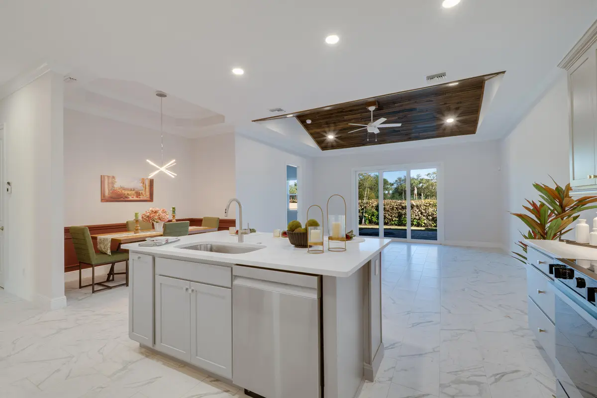 CM MEDIA-65 at 1805 Bridgepointe Circle 2, Vero Beach