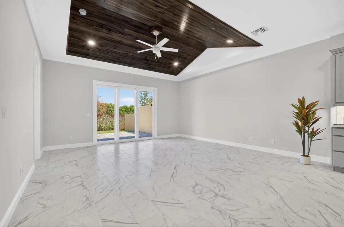 CMMEDIA-58 at 1805 Bridgepointe Circle 2, Vero Beach