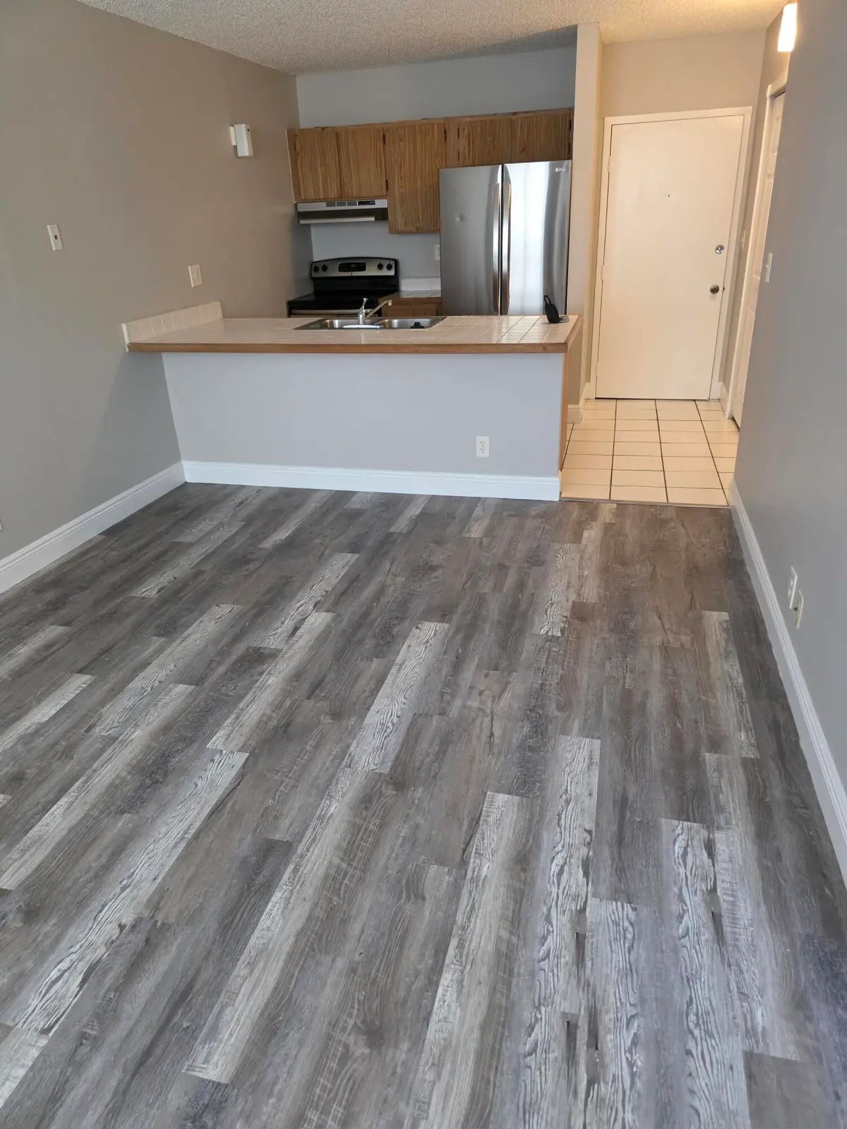 411 20260617_162231 at 2401 Riverside Drive 411-b, Coral Springs