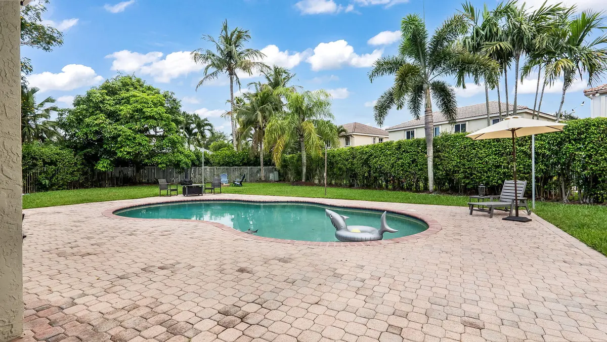 3-web-or-mls-DSC03986 at 4411 Stone Ridge Way, Weston