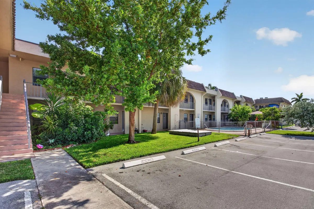 5-web-or-mls-2141-0956 at 2141 NE 42nd Street 101, Lighthouse Point