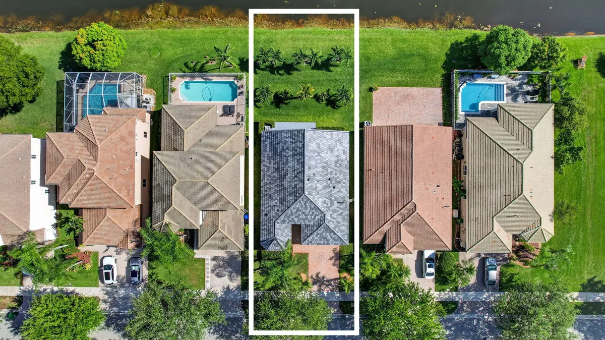 CMV Realty-Laguna Isles-Pembroke Pines at 19303 SW 60th Court, Pembroke Pines