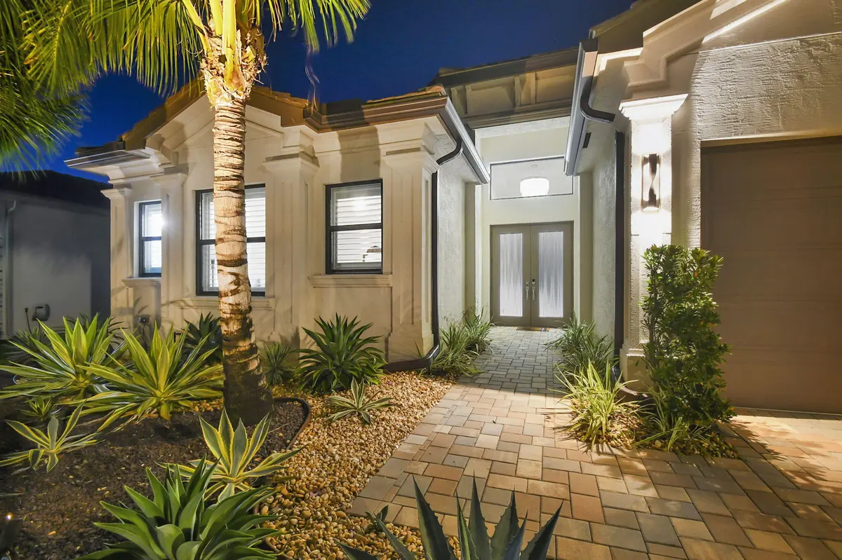 Curb Appeal Day & Nite at 11158 Glen Orchard Lane, Boynton Beach