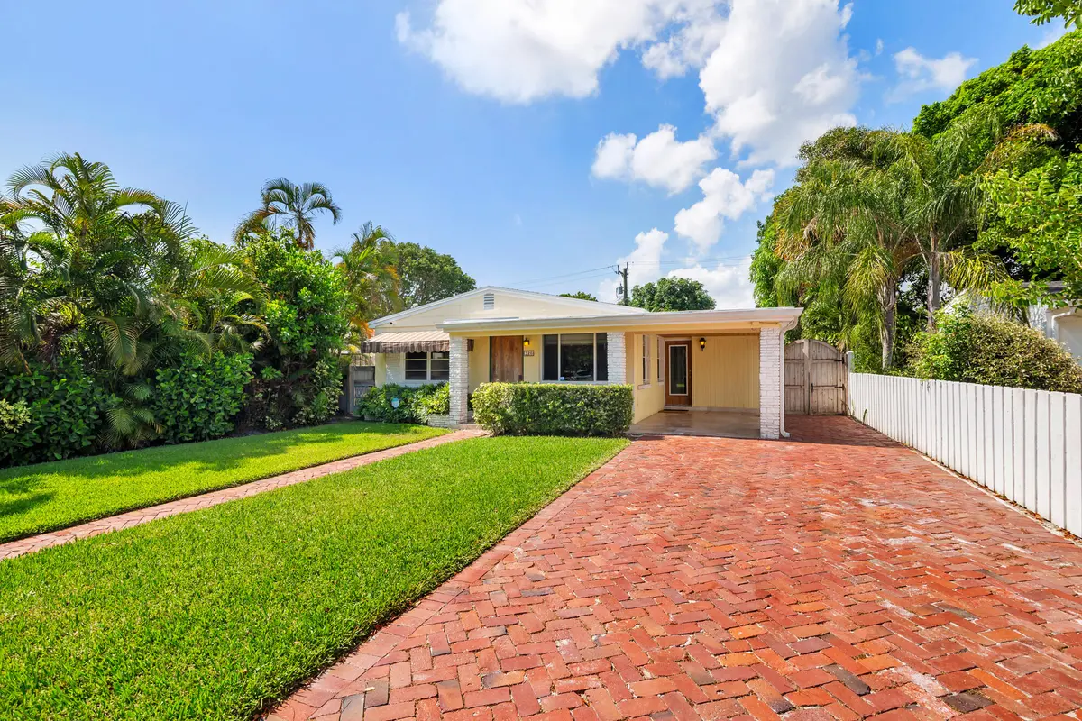 low-4 at 326 Marlborough Place, West Palm Beach