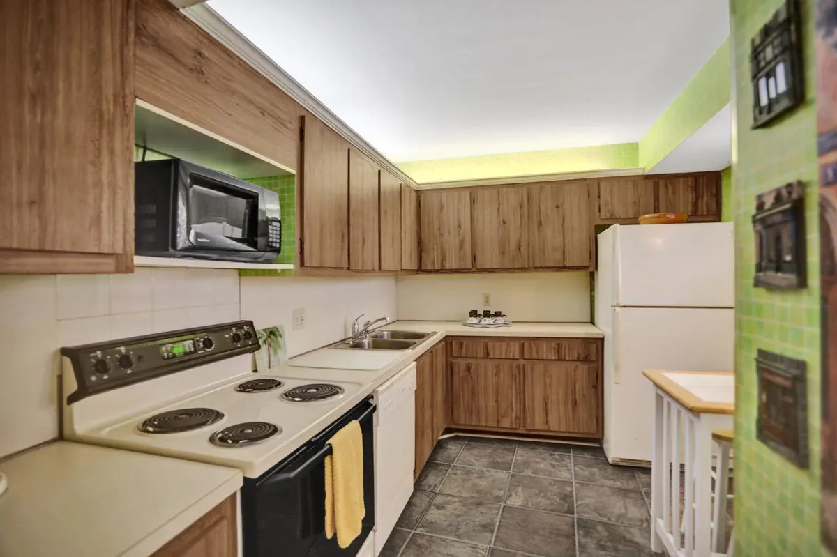 3W1A5365 at 100 Ocean Trail Way 109, Jupiter