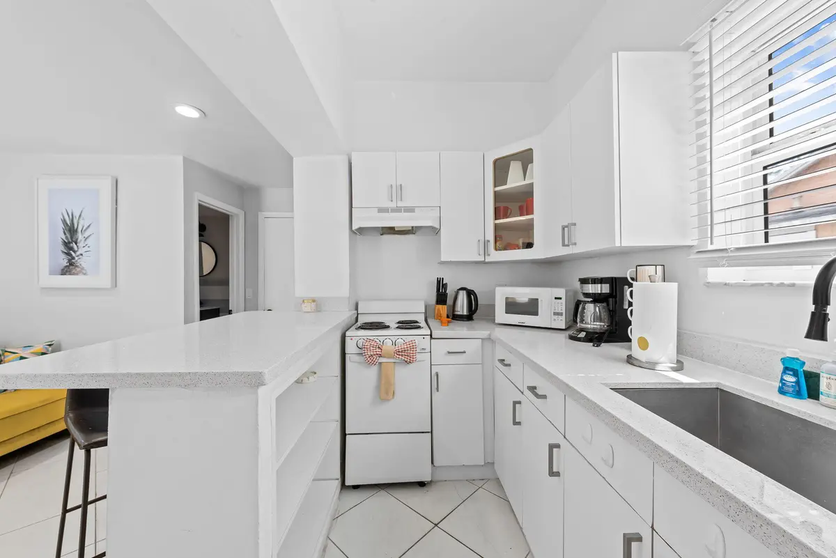 3-web-or-mls-_BWP6368 at 1947 Adams Street 1-2, Hollywood