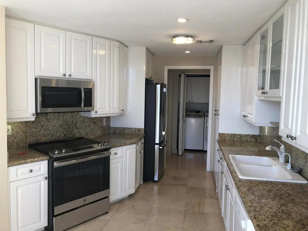 Photo 3 at 848 Brickell Key Drive 1505, Miami