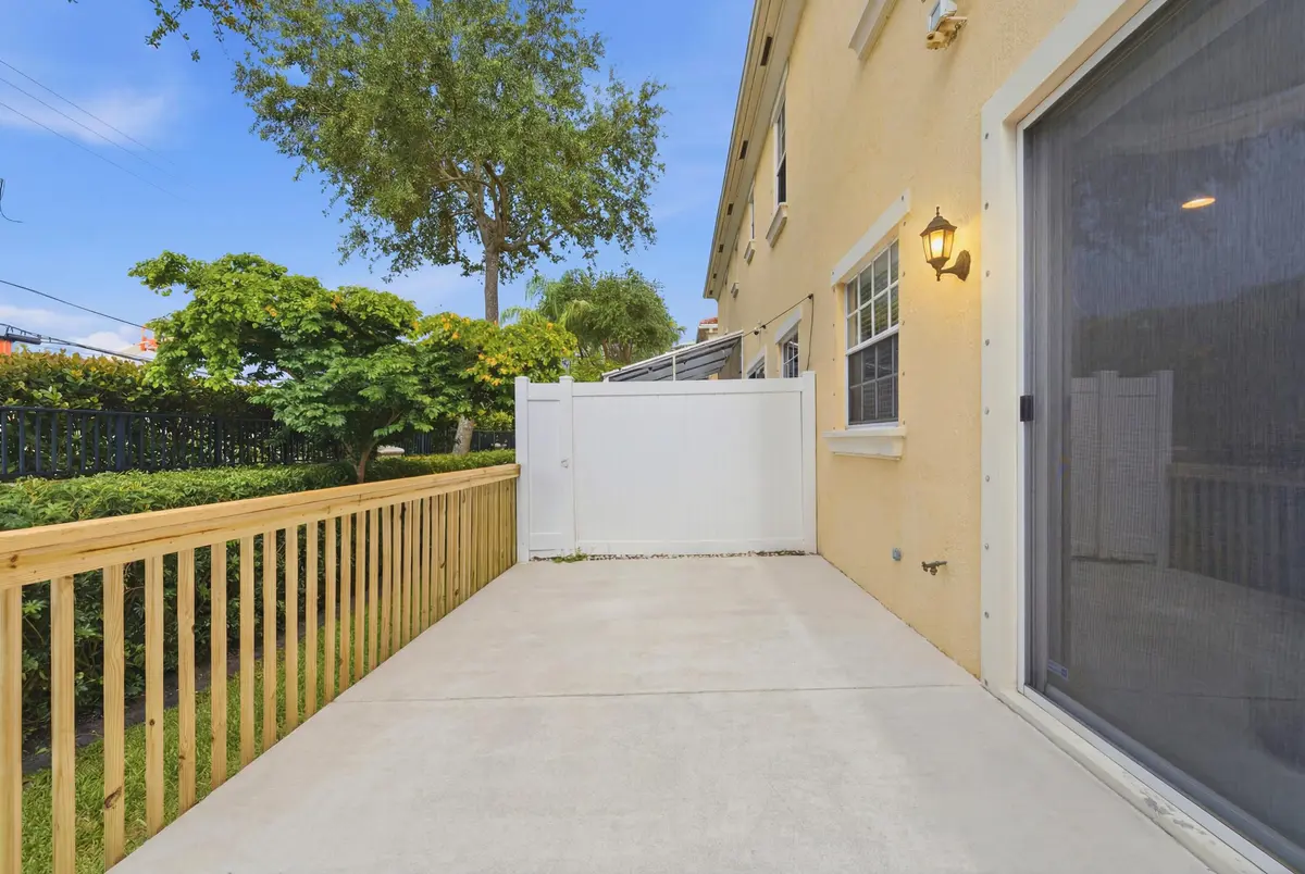 patio at 556 Marbella Circle, North Palm Beach