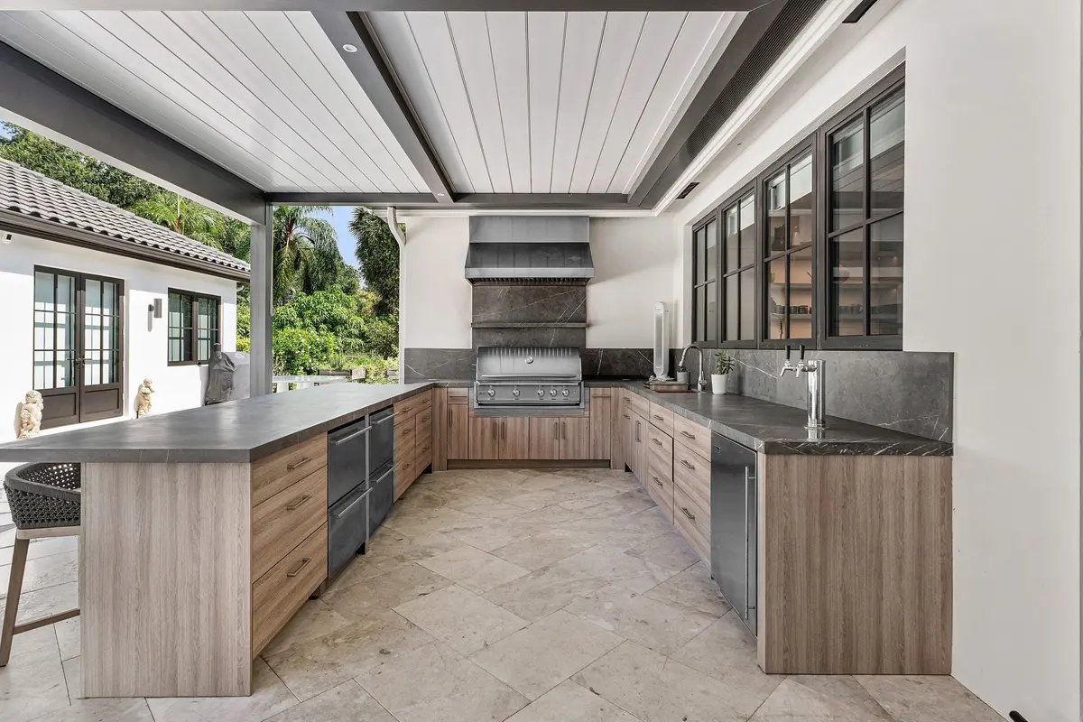 Summer Kitchen at 16388 Bridlewood Circle, Delray Beach