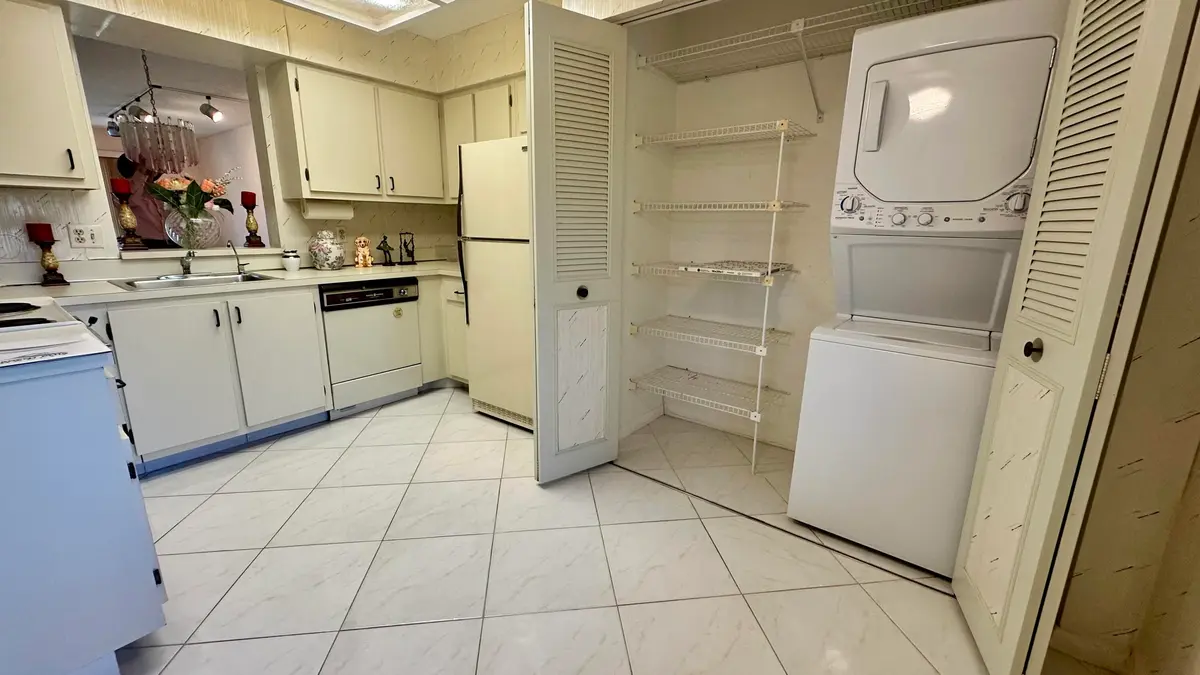 IMG_3662 at 6585 Kensington Lane Apt 207, Delray Beach