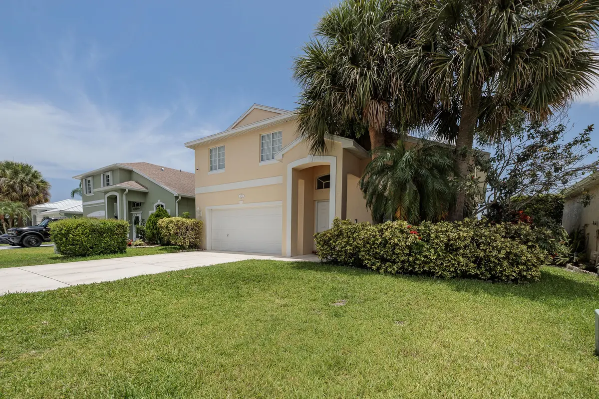 Front of house at 4716 SE Winter Haven Court, Stuart