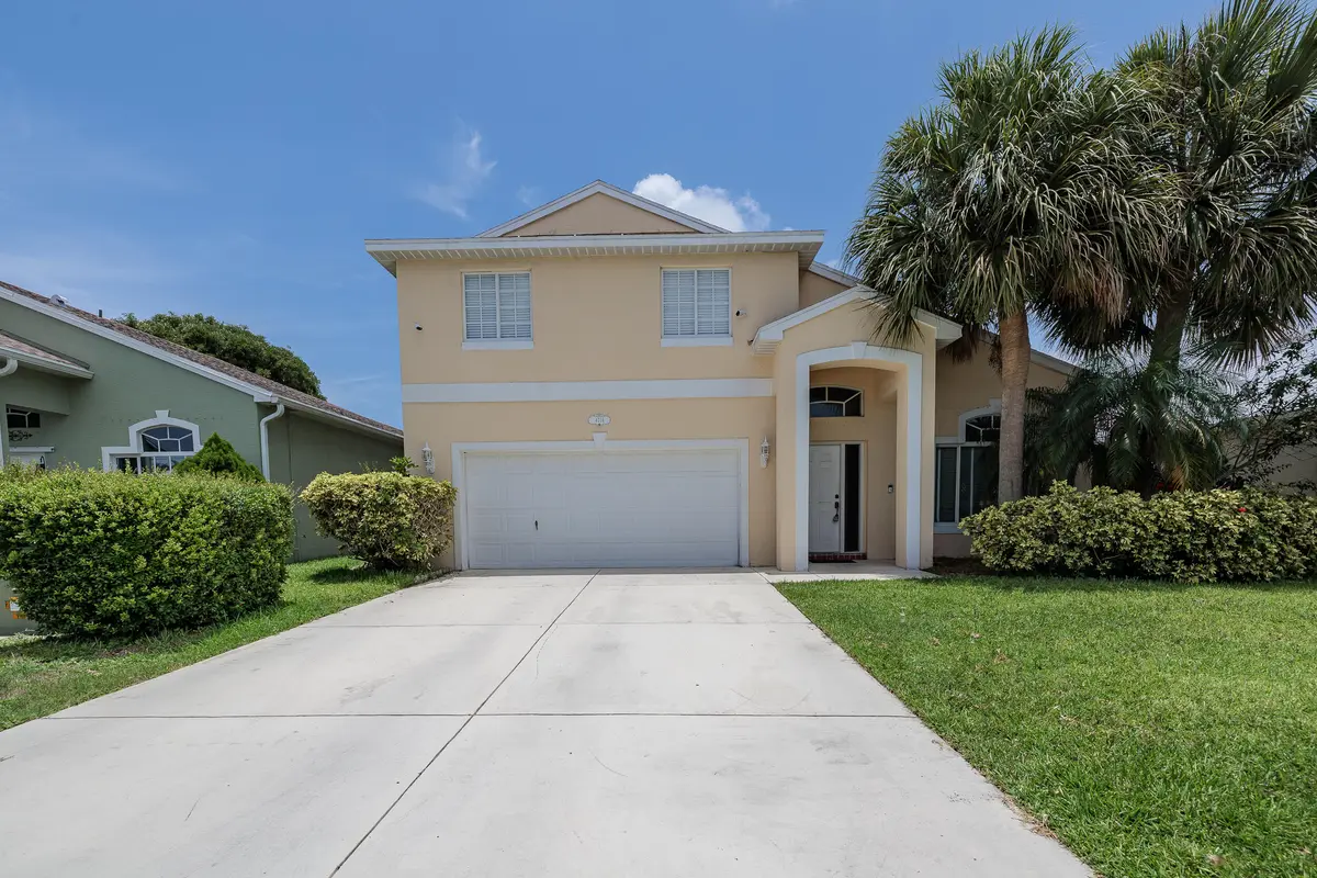 Front of house at 4716 SE Winter Haven Court, Stuart