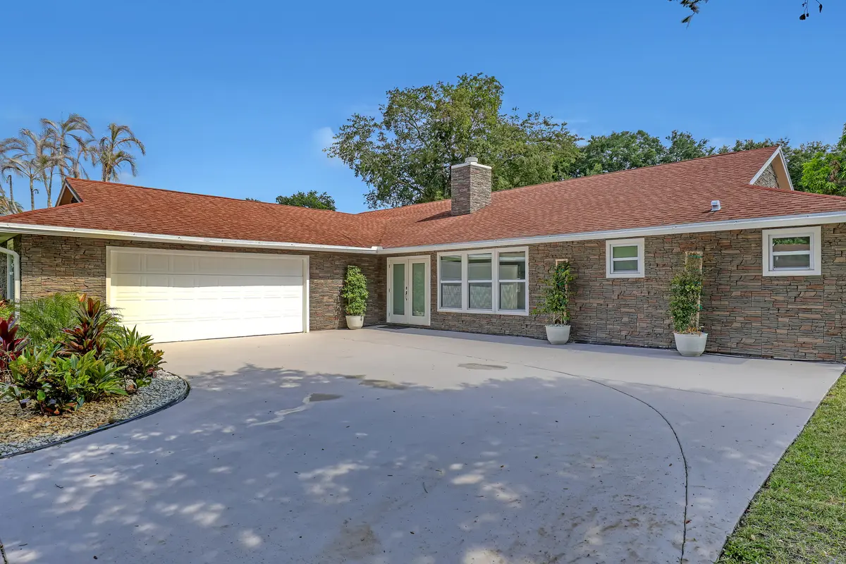 6185 White Oak (6) at 6185 White Oak Court, Jupiter