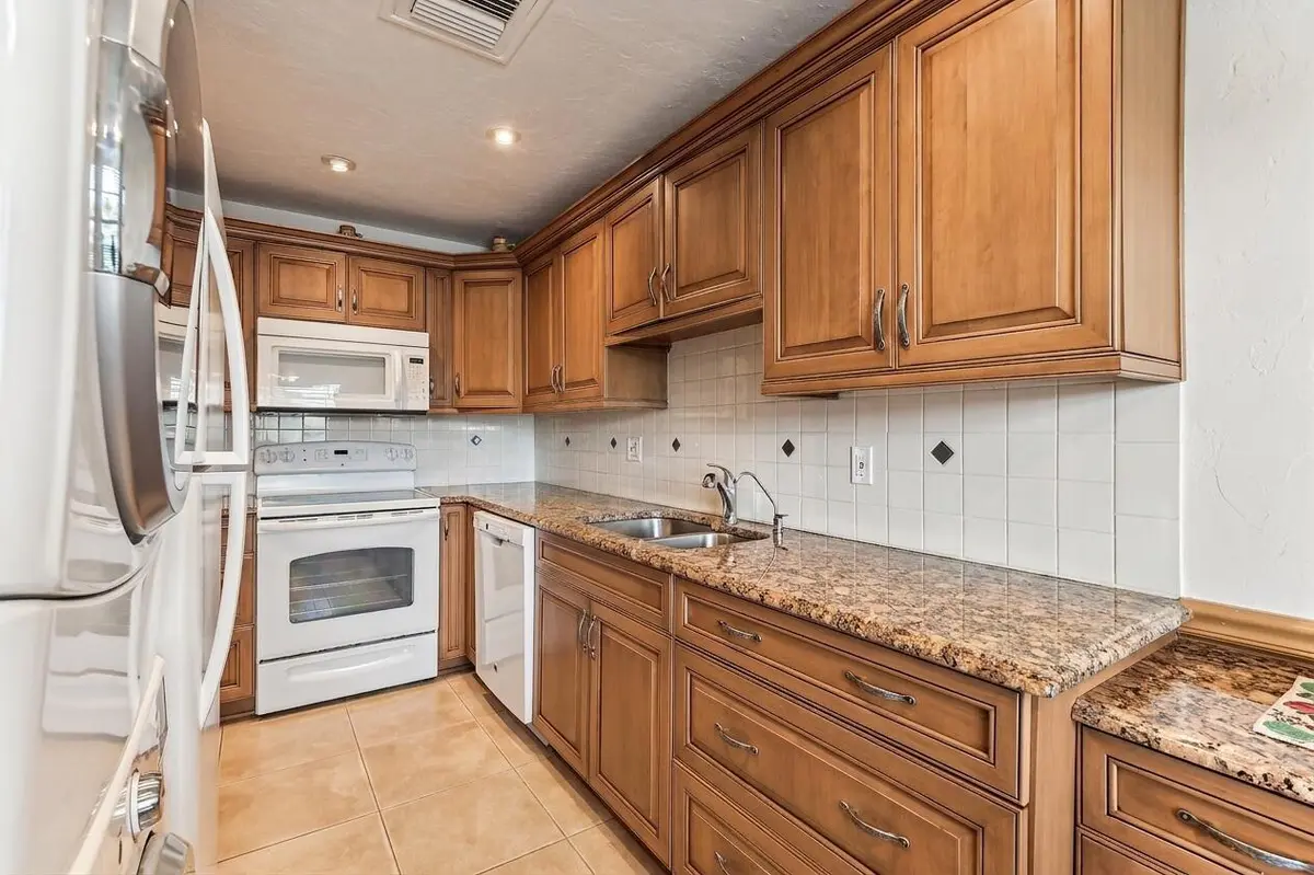 virtual photo without furniture at 1051 Orange Terrace 103, Delray Beach