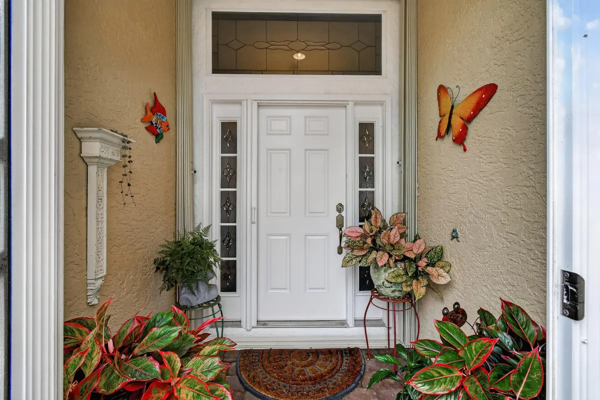 Weclometo your new home at 4577 NW Red Bay Circle, Jensen Beach