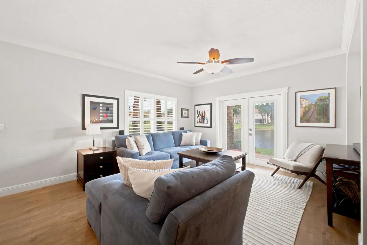 Living to Patio at 4302 Windmill Palm Way, Greenacres