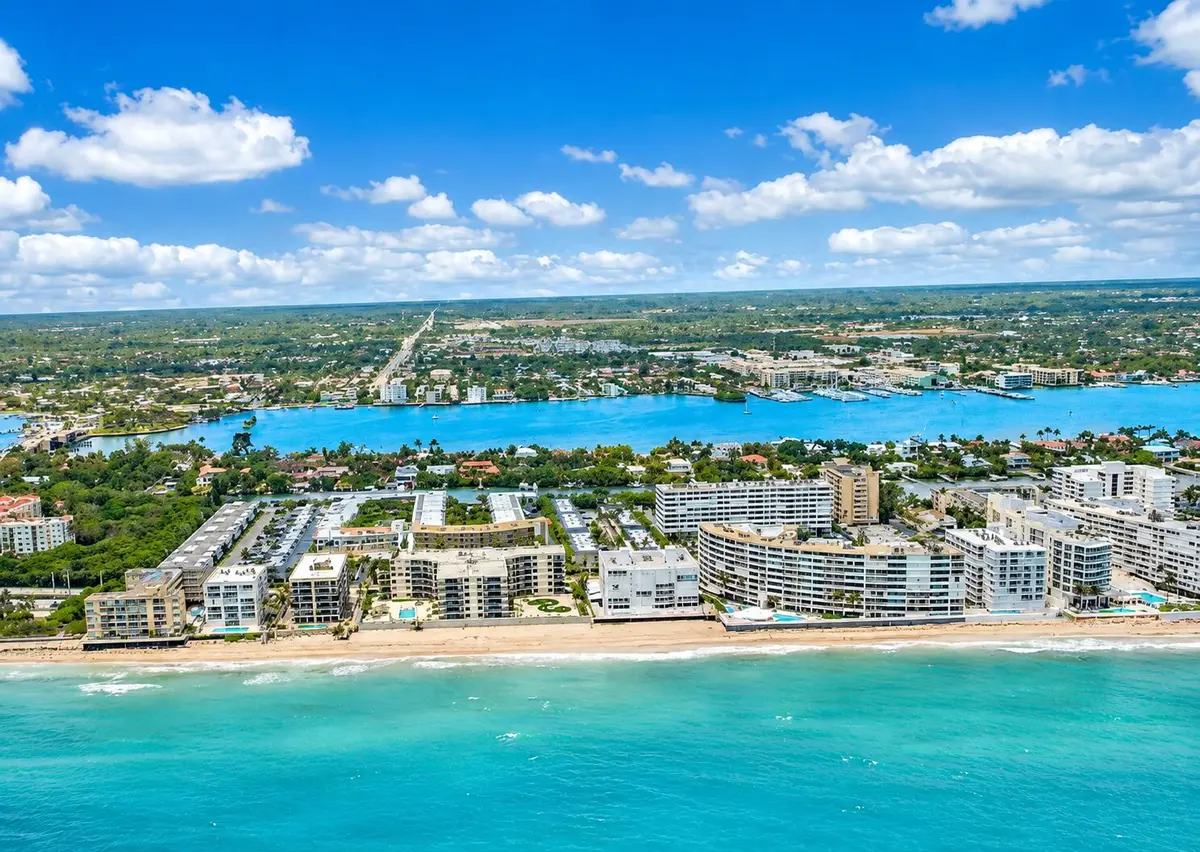 Facing West at 3610 S Ocean Boulevard 103, South Palm Beach