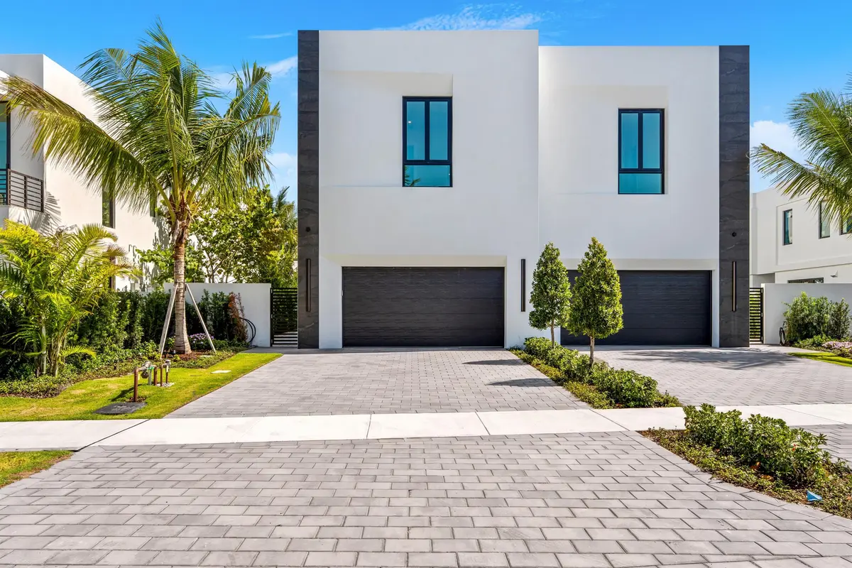 FRONT_STRAIGHT at 723 Lake Avenue, Delray Beach