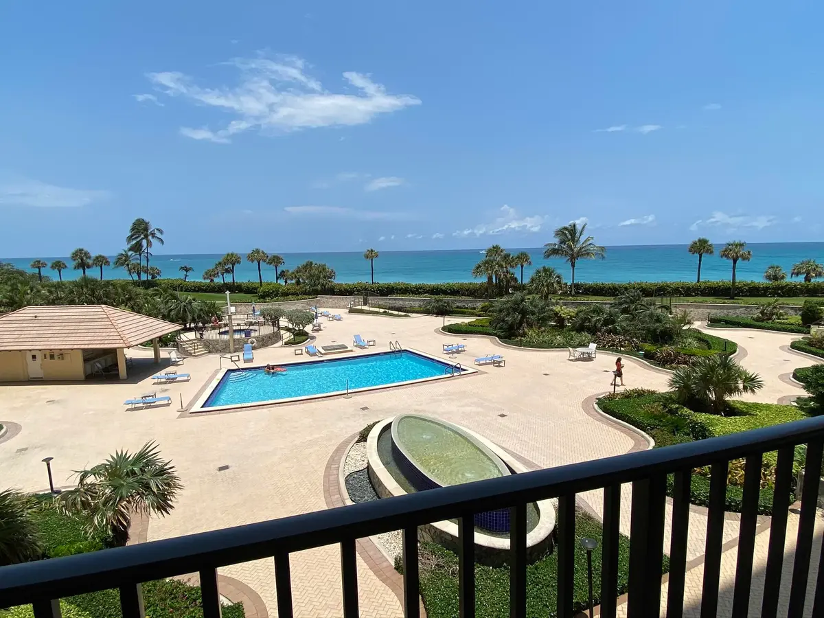 300 OT 306 at 300 Ocean Trail Way 306, Jupiter