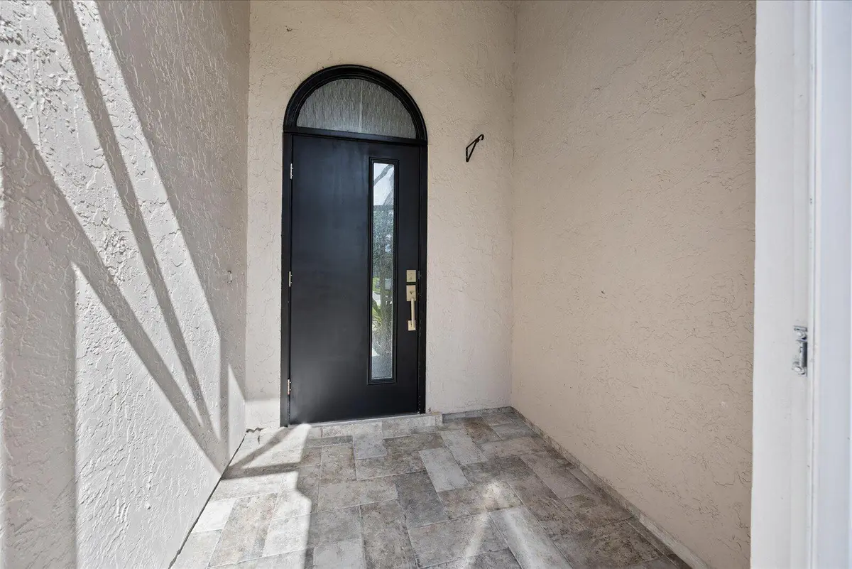 Front Entry at 160 NE Twylite Terrace, Port St. Lucie