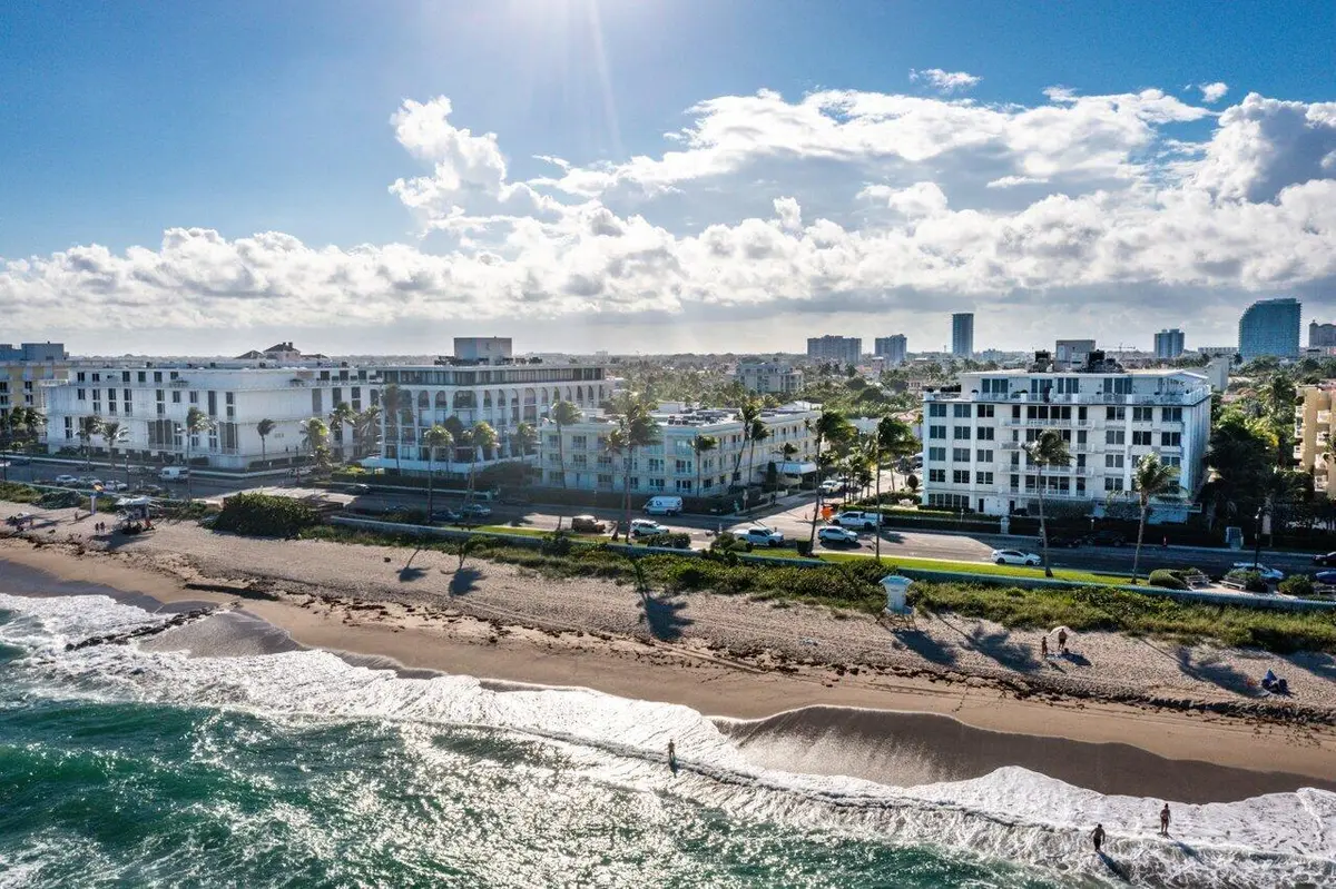 View at 350 S Ocean Boulevard 201, Palm Beach
