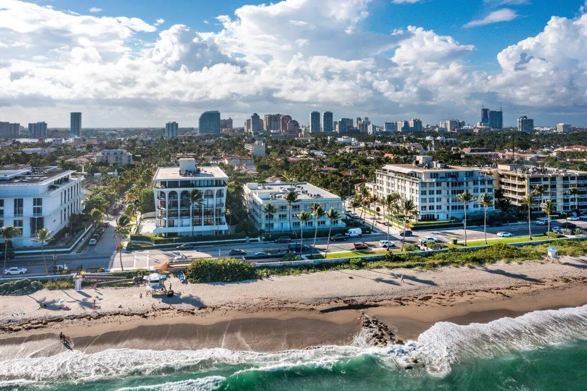 View at 350 S Ocean Boulevard 201, Palm Beach