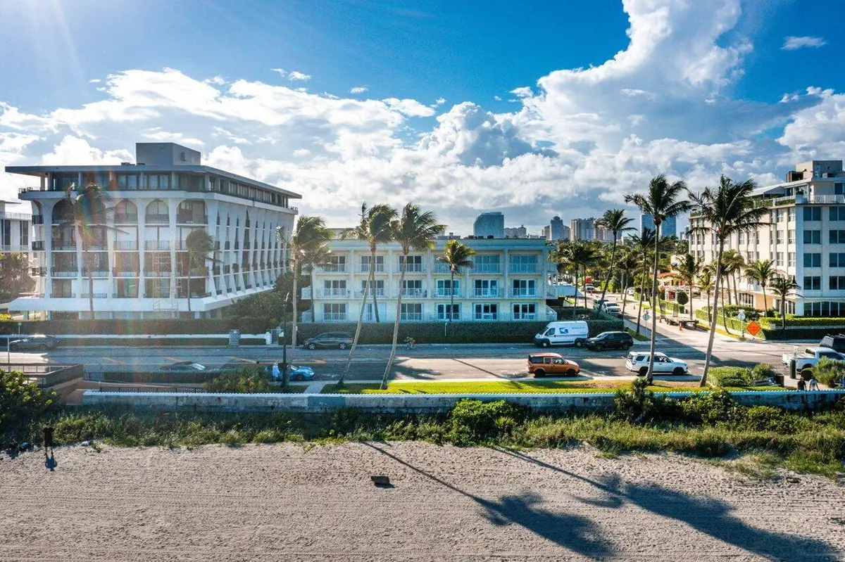 View at 350 S Ocean Boulevard 201, Palm Beach
