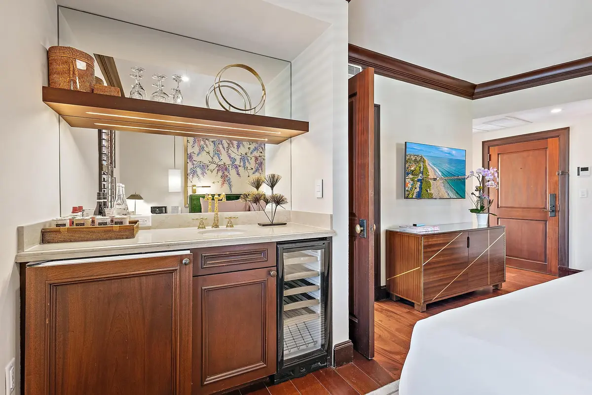 301 Australian Ave unit 305-3 at 301 Australian Avenue 305, Palm Beach