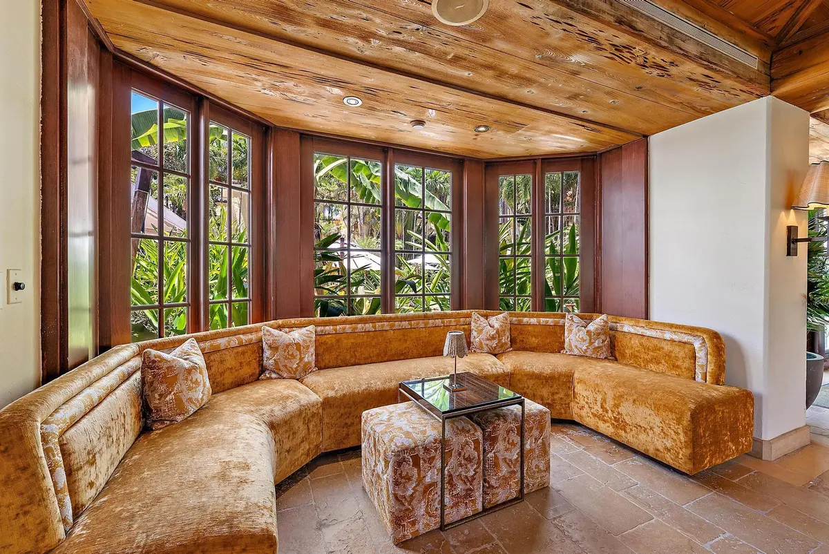 301 Australian Ave unit 301-26 at 301 Australian Avenue 301, Palm Beach