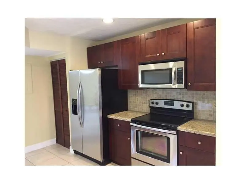 9295K3 at 9295 W Sunrise Boulevard 9295, Plantation