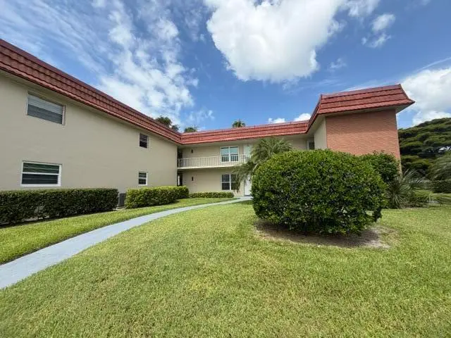 IMG_1548 at 16 Vista Palm Lane 105, Vero Beach