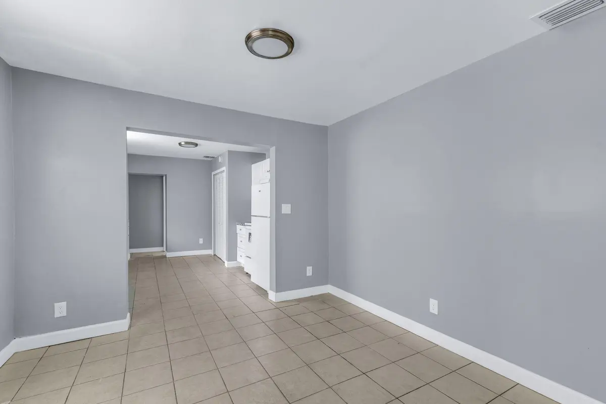 20250912201840532065000000-o at 314 N 18th Street, Fort Pierce