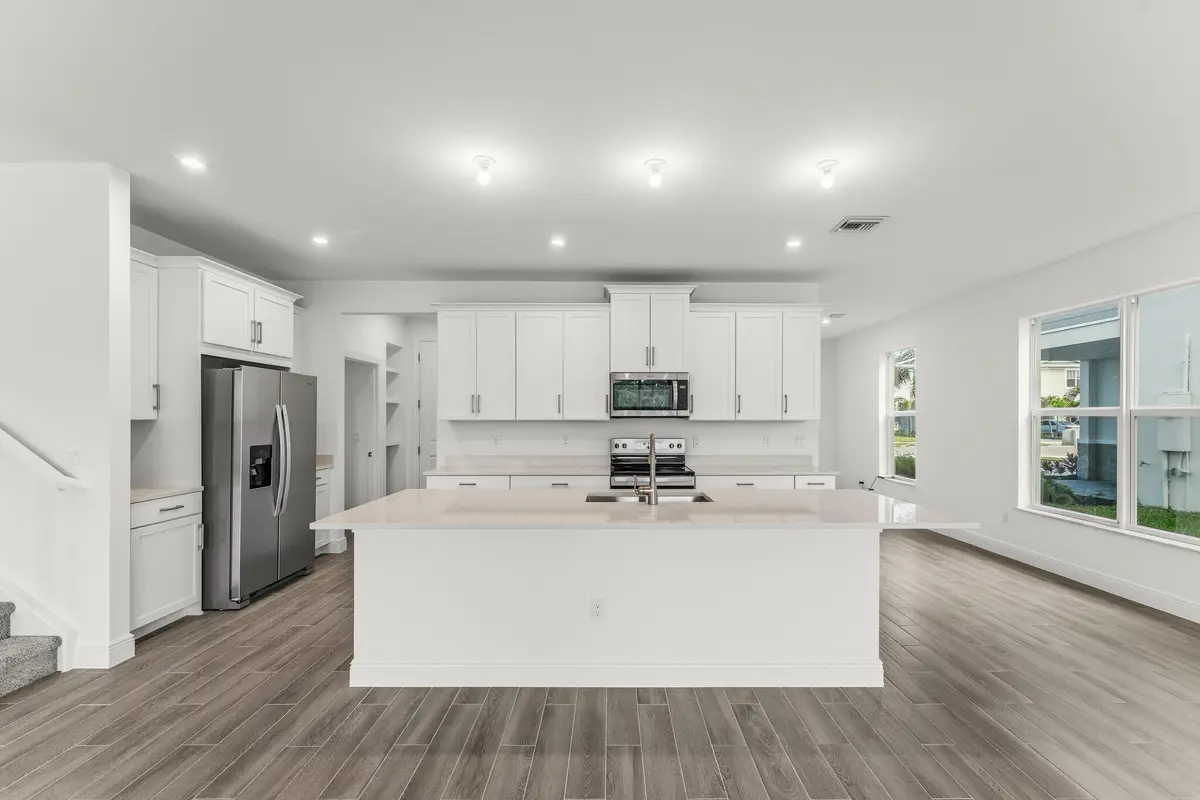 US_SEF_SALINA_LOT 47_KITCHEN at 1444 NW Corteal Way, Jensen Beach