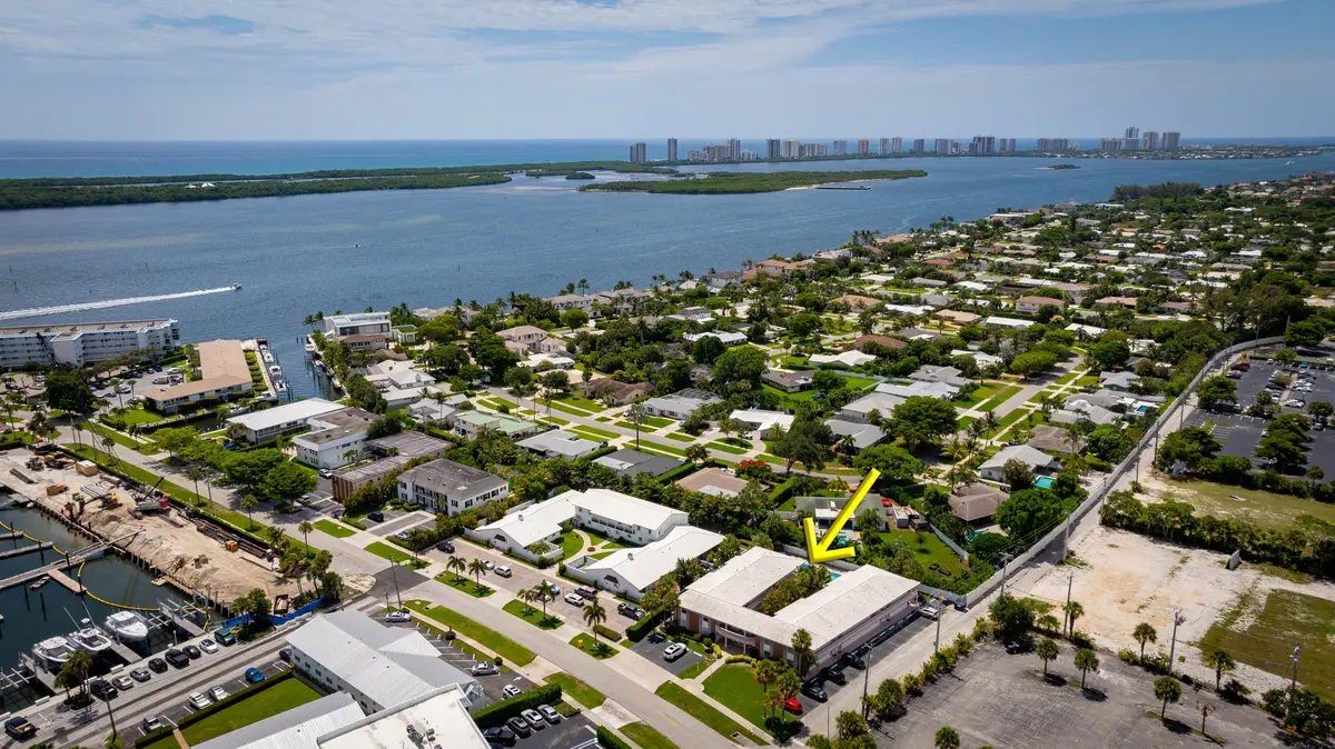 Corinthian at 148 Yacht Club Drive 10, North Palm Beach
