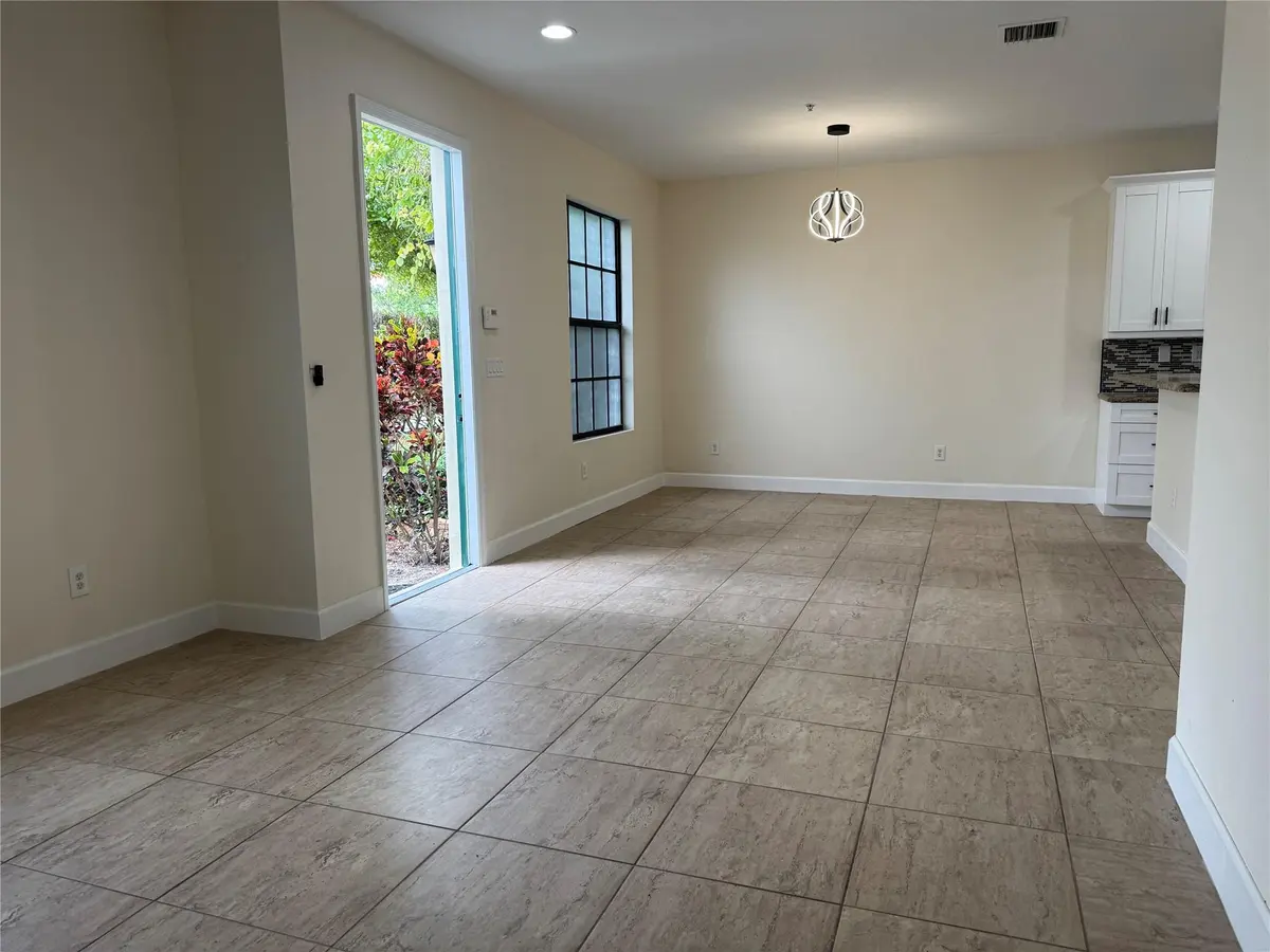 Photo 5 at 749 SW 3rd Avenue, Pompano Beach