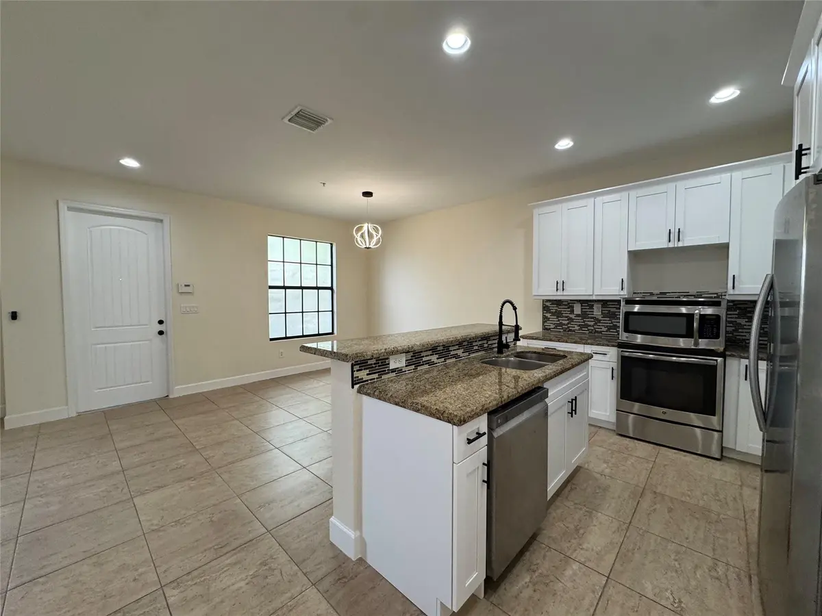Nice breakfast bar at 749 SW 3rd Avenue, Pompano Beach