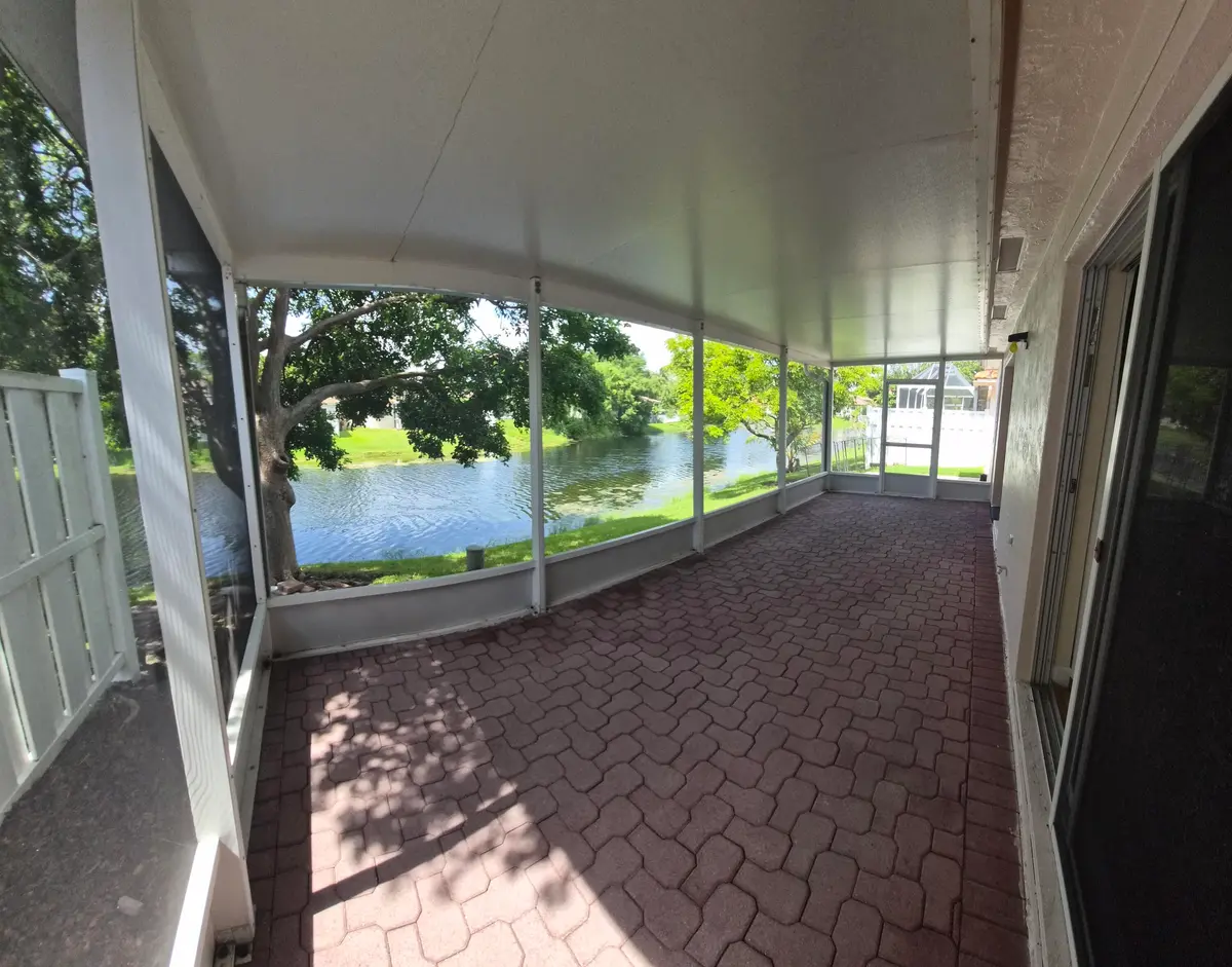 7306 NW 1st Manor, Plantation, FL – photo 5